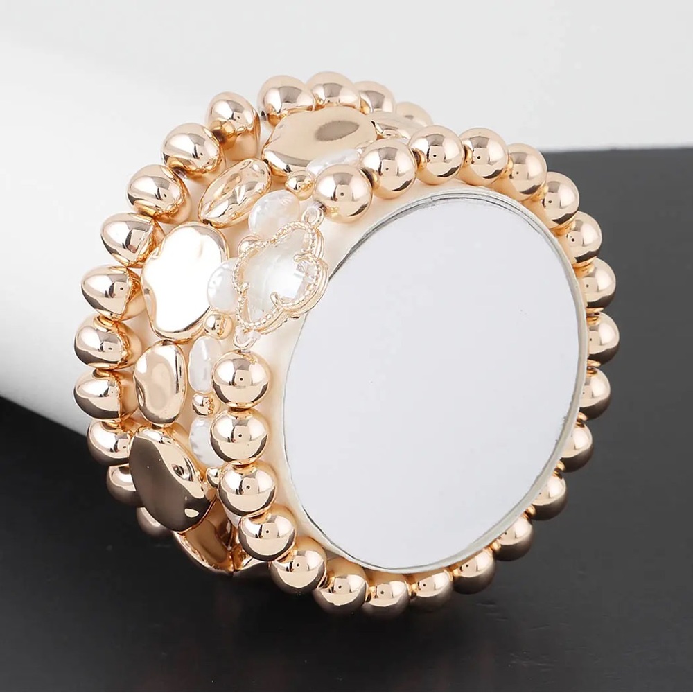 Gold Elegant Vintage-Inspired Bracelet Shimmering Elegance Bracelet